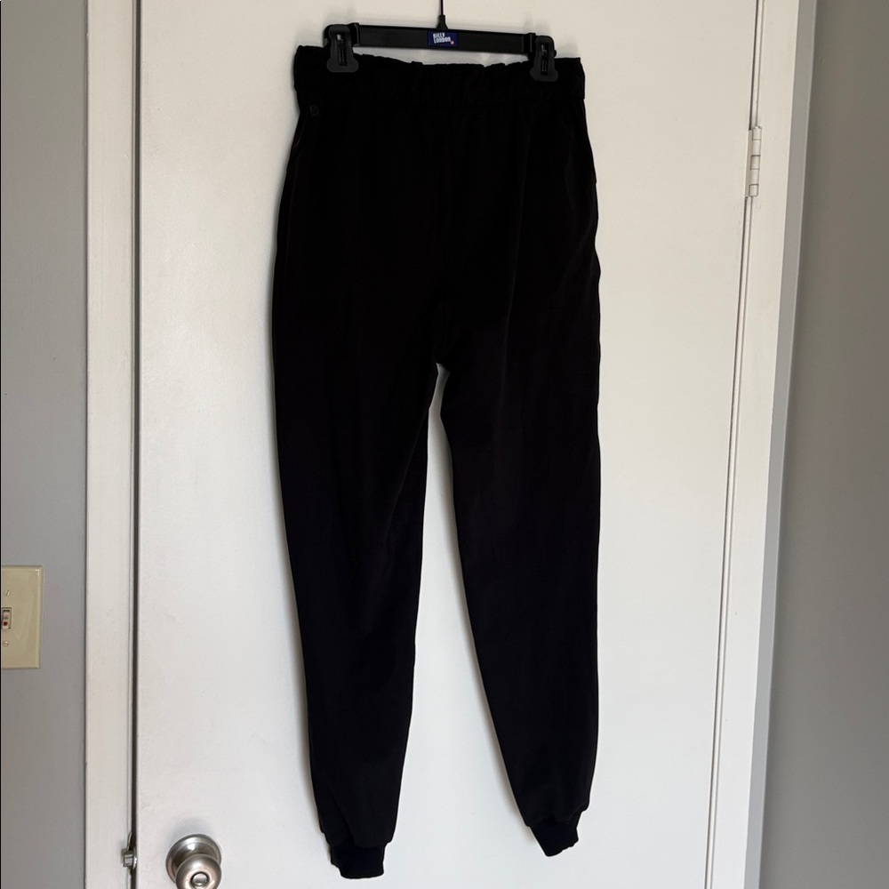NEW Lululemon Stretch High-Rise Black Jogger Size 8 - Picture 9 of 9